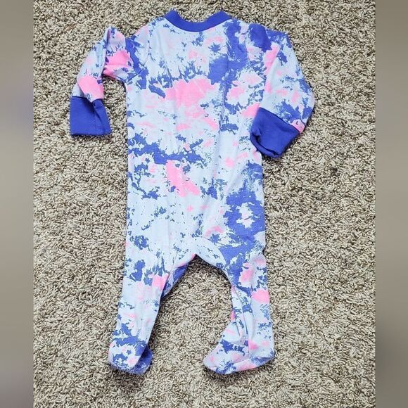 Nike Reddish Pink Onesie with Hat & Mittens & Under Armour Purple & Pink Sleeper - Picture 6 of 7